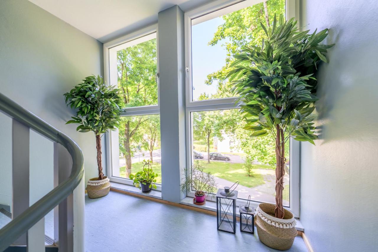 Eg Links-Wunderschoene 70M Grosse 2-Zimmer City Wohnung Naehe Salzburg Freilassing Exterior foto